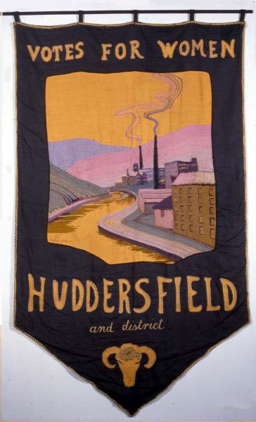 The new 2018/19 issue of the HLHS Journal @HuddsLocalHist is quickly taking shape! I have just been to @CharlesworthP to discuss the design. Excited to see a brand new pinky/purply cover inspired by Florence Lockwood #Suffragist banner! @HistoryatHud @HuddersExposed @UKVote100