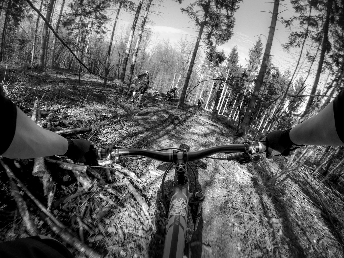 RozancGasper's tweet photo. #tcoytw18 je mimo, trail je spucan in spimpan do konca. Epic ride🤘🤘 Check out the vid 👉👉 https://t.co/A7DrQDE91s #mtbsi #mountinbiking #mtbcommunity #slovenia #dolenjska #soteska #imbaeu https://t.co/A3KGZEudTx