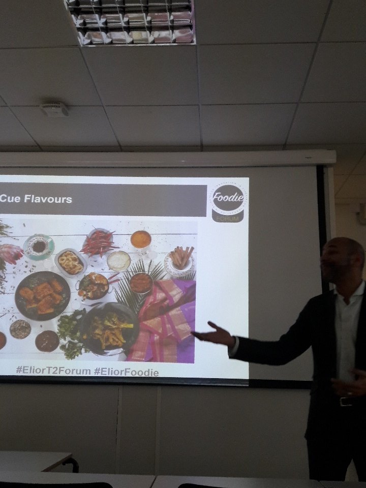 debbie_hall72's tweet photo. #eliort2forum #eliorfoodie Great talk from @urbanrajah so much passion about food, always makes me feel hungry ..#NEEDLUNCH https://t.co/S1gQst3YCm