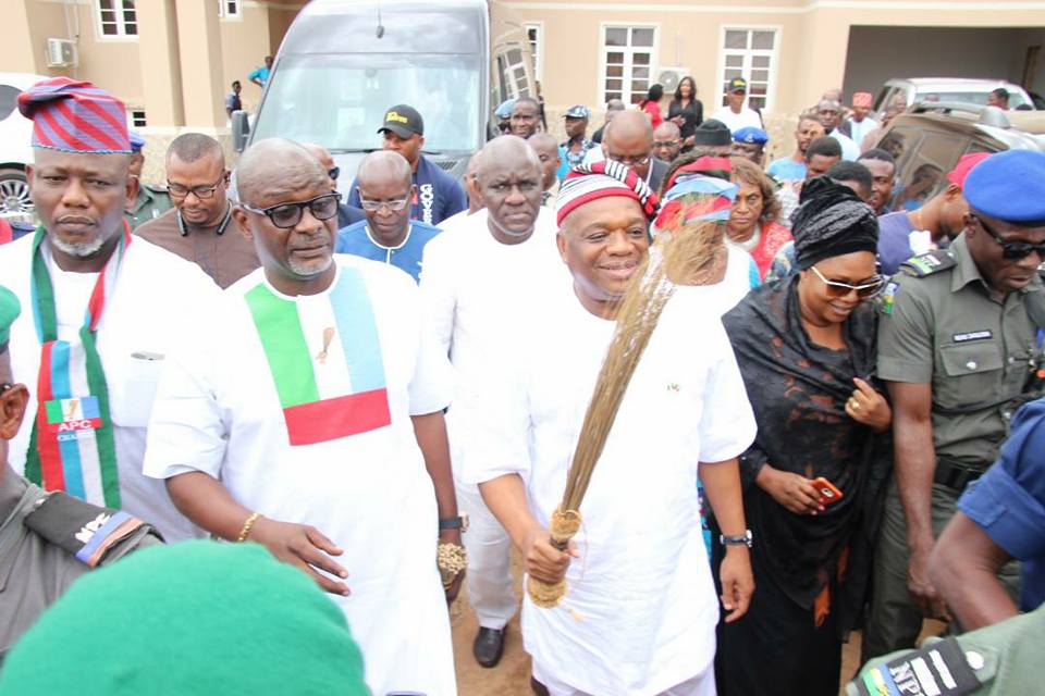 FemiBamisile's tweet photo. When Fayose boasted that I can't enter Ekiti State today, 8th April 2018, Rt.Hon.Femi Bamisile(BAFEM) was the only aspirant on ground that took up the challenge when Fayose used the instrumentalities of power to scuttled our schedule.
#TeamBAFEM https://t.co/CmZCWCp7O3