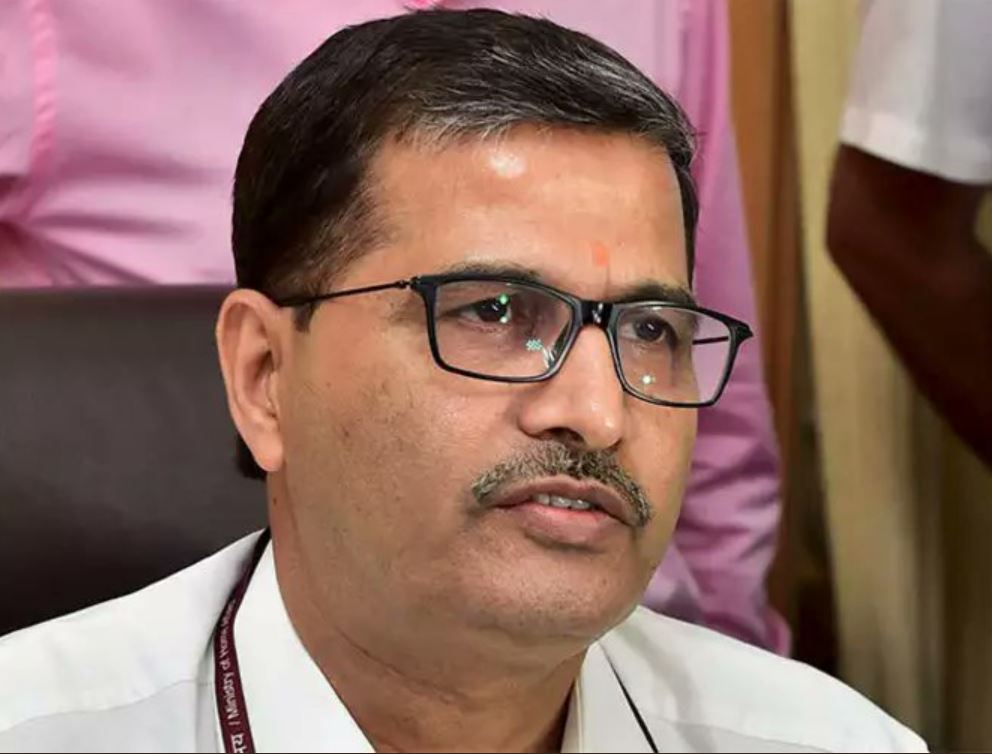 ZeeOdisha's tweet image. All #trains will be equipped with #BioToilets by December 2018: #Railway Board Chairman @AshwaniLohani