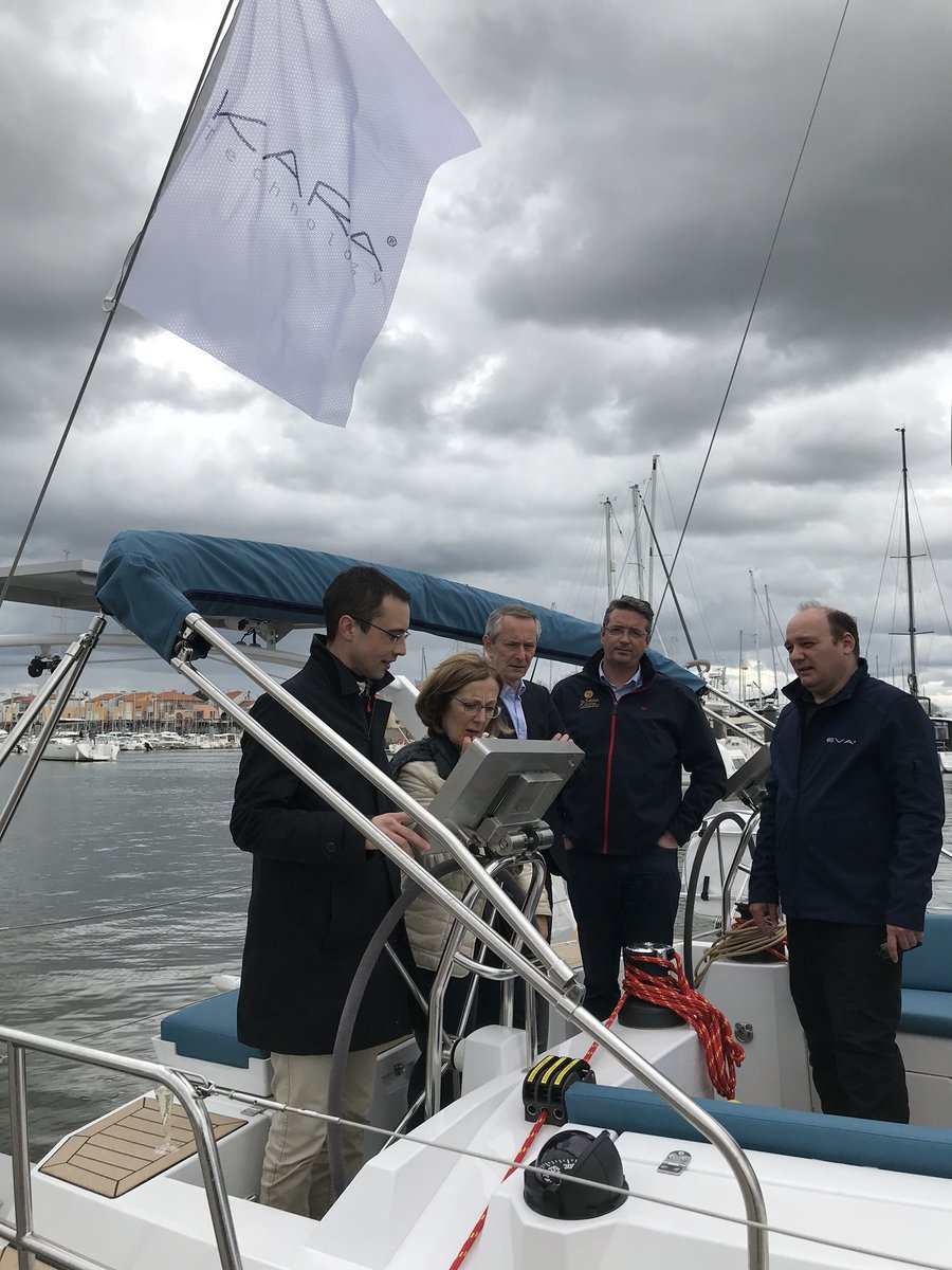 LSOAgglo's tweet photo. Le bateau intelligent @tablekara @LSOAgglo vient arriver à @PortOlona @VilleDesSables. https://t.co/7eCISuU0Sz