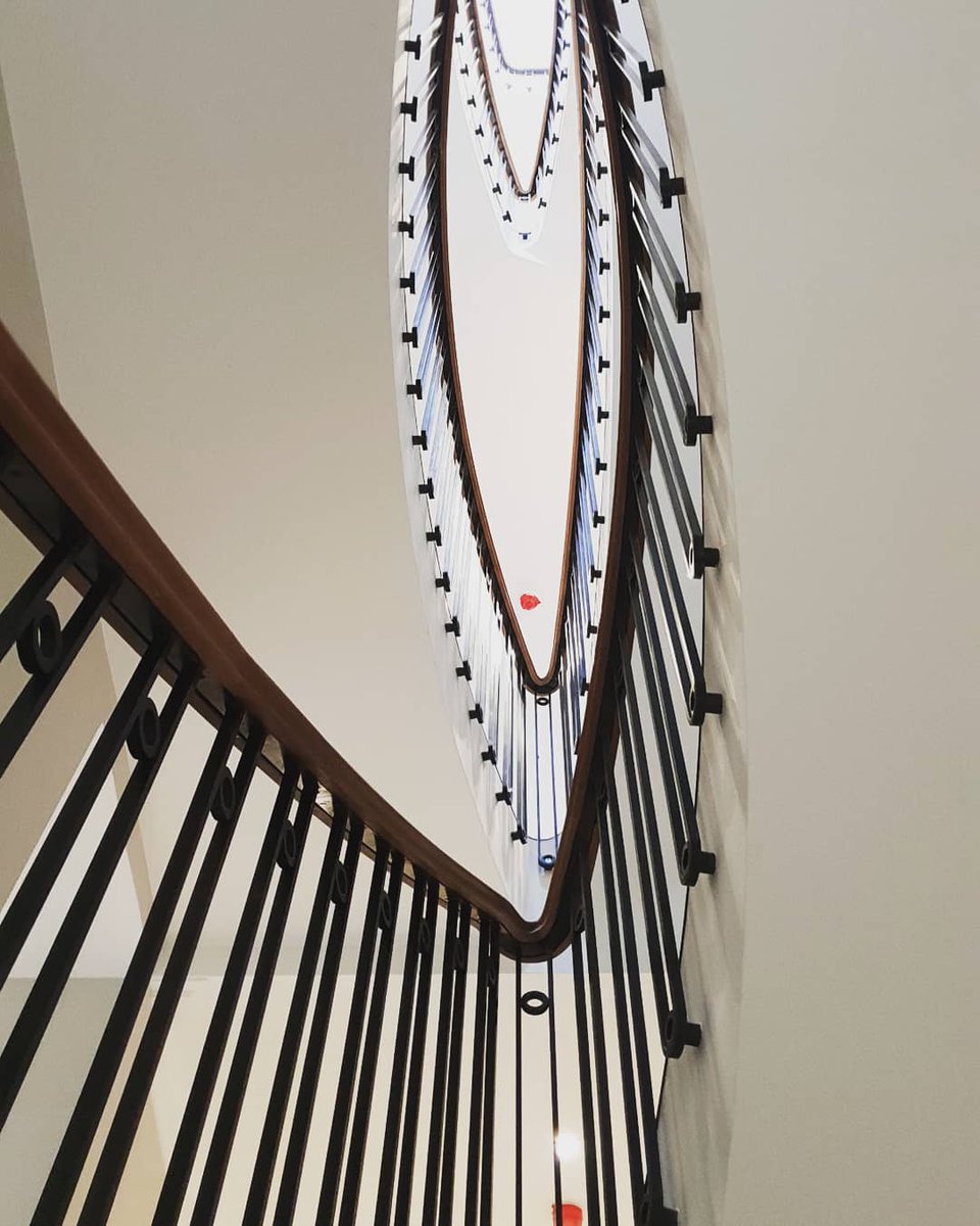 cnchandrails's tweet image. Made to measure.

Bespoke handrails, ready to polish near Holland Park in London 🇬🇧