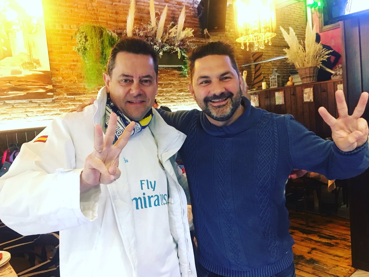 JOSEMIWIKI's tweet photo. Con un grande @As_TomasRoncero https://t.co/VbOw0oUeo0
