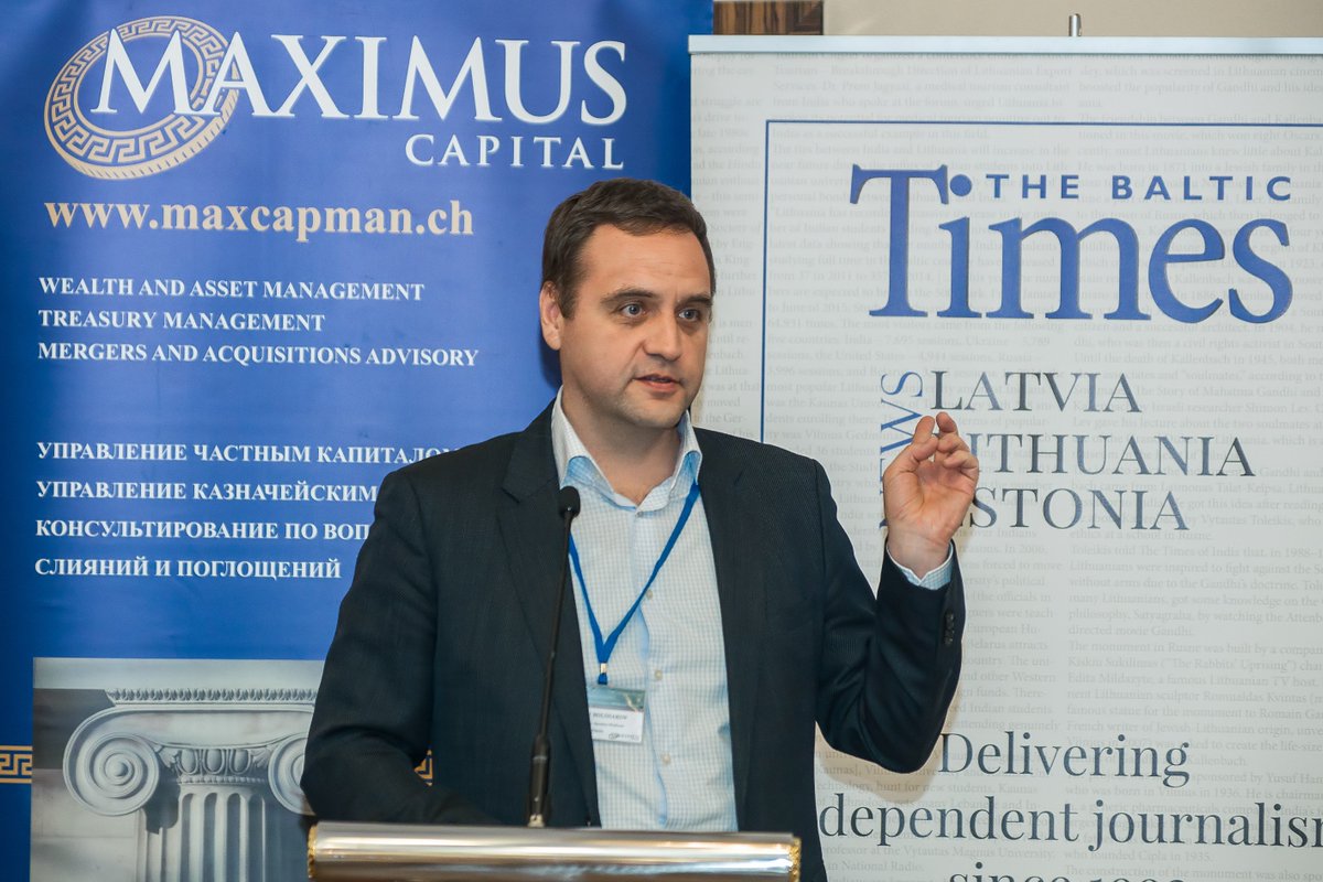 quantor_co's tweet image. #Quantor CEO Sergey Bolshakov spoke on stage at the XXII International Investment Conference CEE/CIS 2018. The topic was about integration of #blockchain and #algorithmictrading.