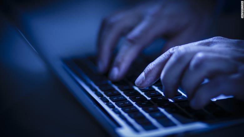 PolyCompany's tweet photo. #DidYouKnow?: In New York it may soon become illegal for businesses to contact employees via email or #IM when staff are off work. It'll be interesting to see how this plays out with #flexworkers and time zones: https://t.co/967OYG8m7v @CNN https://t.co/IGujZdOb2S