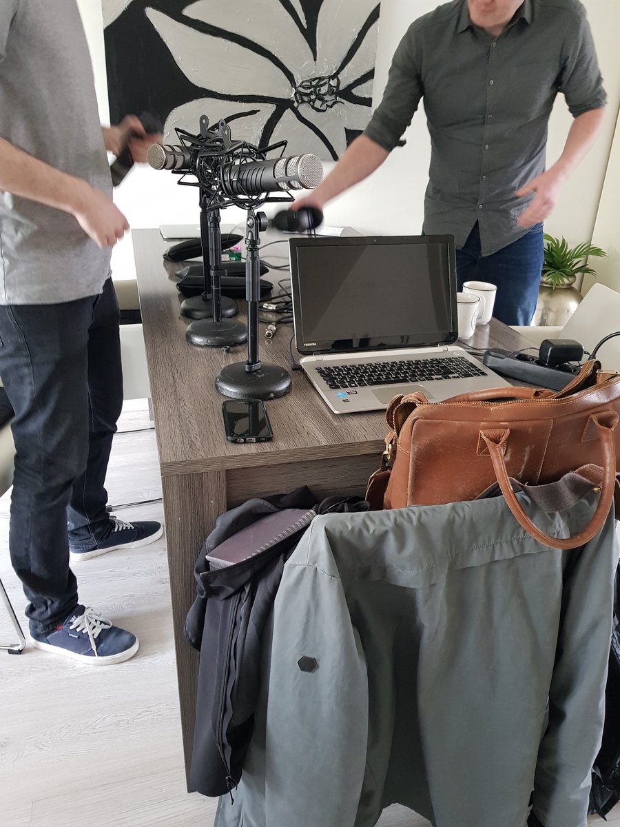 chrisklomp's tweet photo. Podcast aan huis #DePegel https://t.co/rt8NY7jTOH