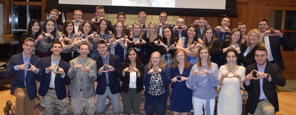 fourdiamonds's tweet photo. Last night we celebrated the successes of #THON2018 and looked ahead at all we will accomplish together #FTK in 2019! Thank you to @THON for all you do. ❤️🎗 https://t.co/CrxeozAHQU