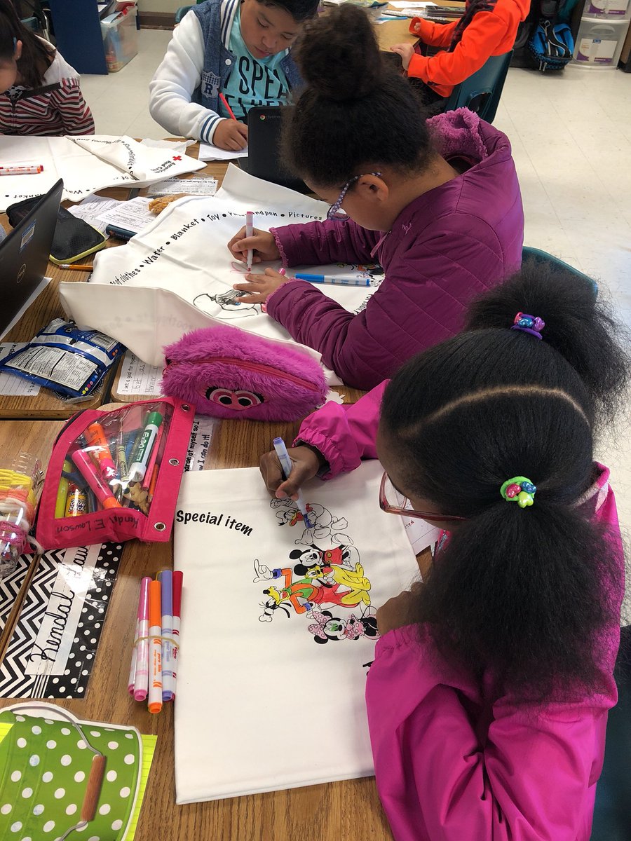 sokolynnjo's tweet photo. Sharpening our saw - because sometimes you need to color-#7habits #redcrosspillowcase https://t.co/zJI7uCGSrB