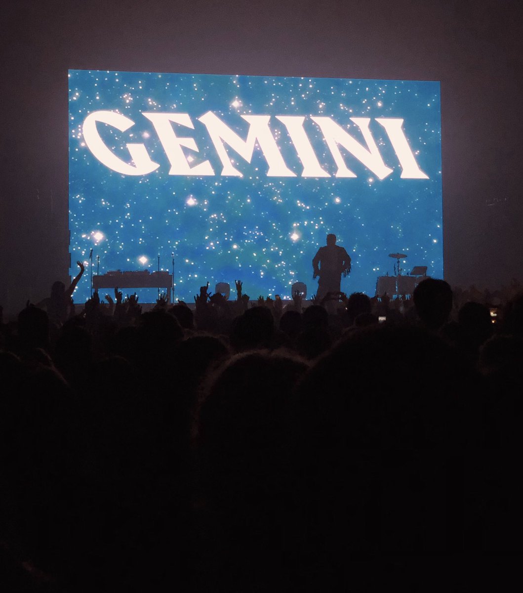 getmaxed's tweet photo. Yesterday‘s show in Lux was a movie! You’re a legend @macklemore 🙌🏼 https://t.co/8a5yVt51y4