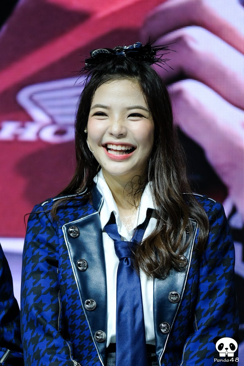 Pandoo02's tweet photo. คุงอ๋อง 😚😚 @ Bangkok International Motor Show

more >> https://t.co/KZmyIGCkcZ

#fujifilm #xt20 #BNK48 #OrnBNK48 #panda48 #mortorshow2018 #APHonda https://t.co/y4uEnA0LEx