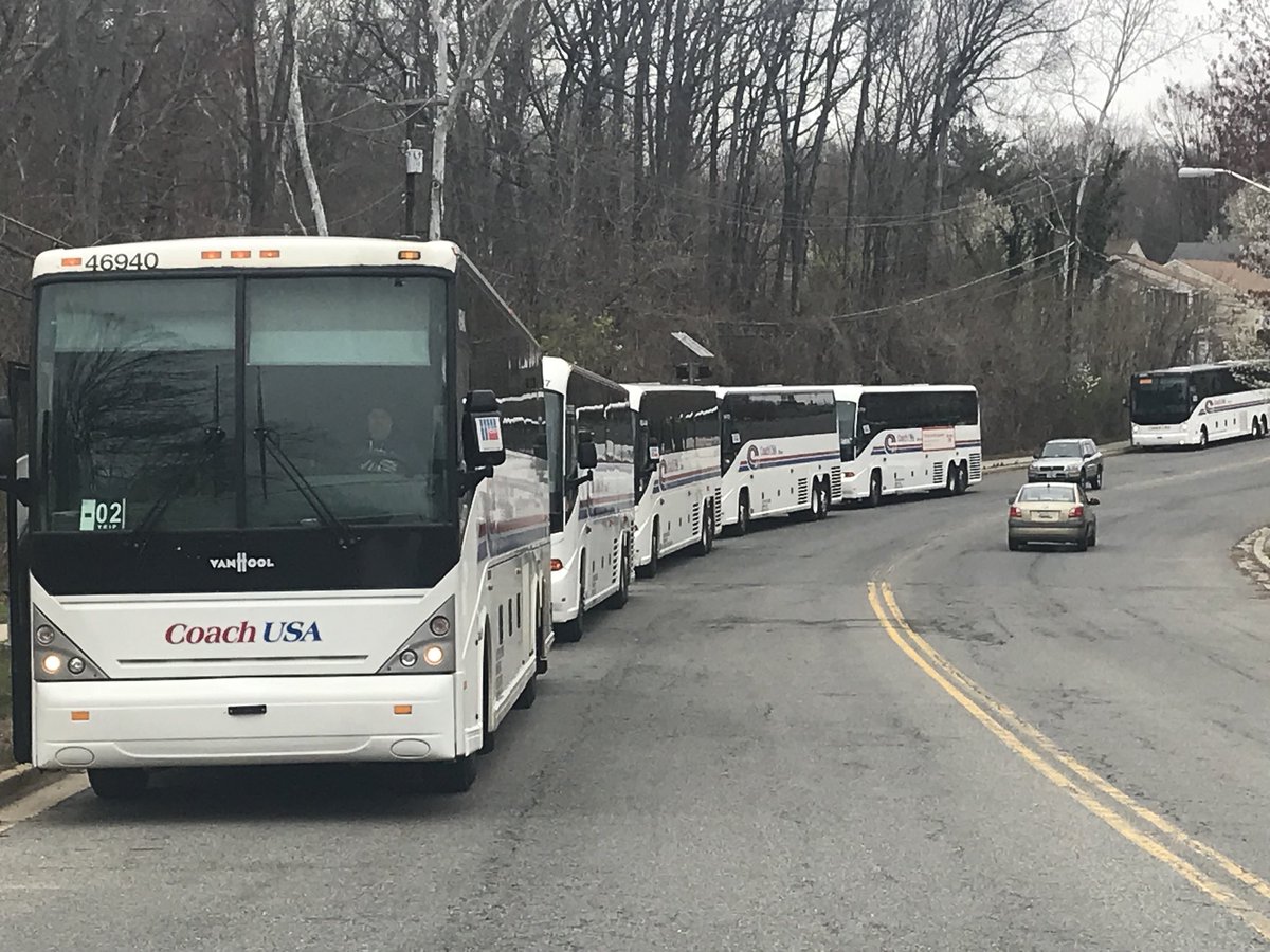 oxonhillmiddle's tweet photo. Buses preparing to take EVERY King or Queen to visit colleges during our 6th Annual College Takeover Day. #OHMS #KingsandQueens #CollegeTakeover @pgcps @drhelencoley @GrtCluster8 https://t.co/gZlCTUMjua