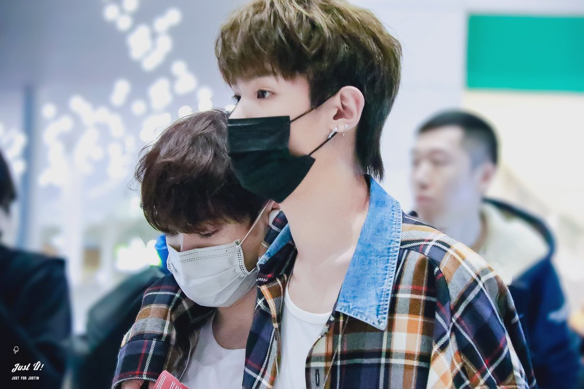SpriteOxygen's tweet photo. 180411 ICN✈️
cr.@明昊justin_JUSTU

 #저스틴  #JUSTIN #黄明昊 #IDOLPRODUCER https://t.co/2TvbrA6E6B