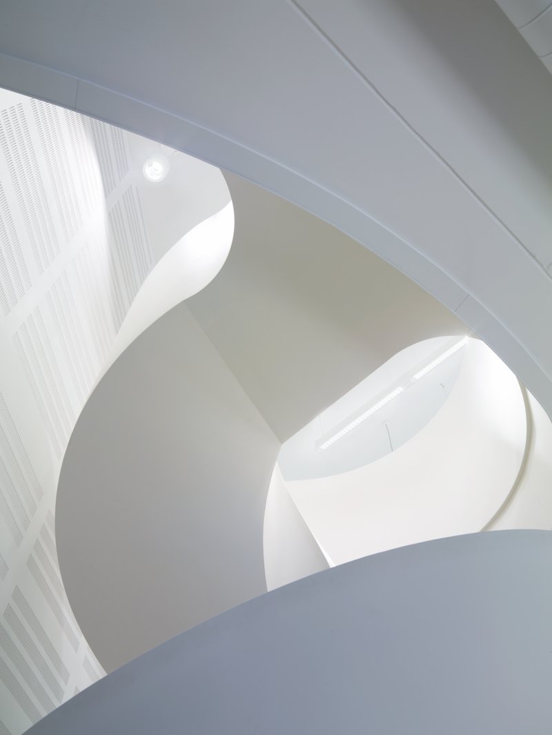 AydinlatmaMrkzi's tweet photo. Holistic Architecture 50│5 tarafından tasarlanan, Belçika'daki Yeni İdari Merkez'in, minimum tüketim ile maksimum verim felsefesine uyumlu aydınlatma tasarımında, Etap D22 ve D14 downlights, R8, acil durum aydınlatması için K1, K2 ve K9 armatürleri kullanılmıştır. #etaplighting https://t.co/KrE2yey6U7