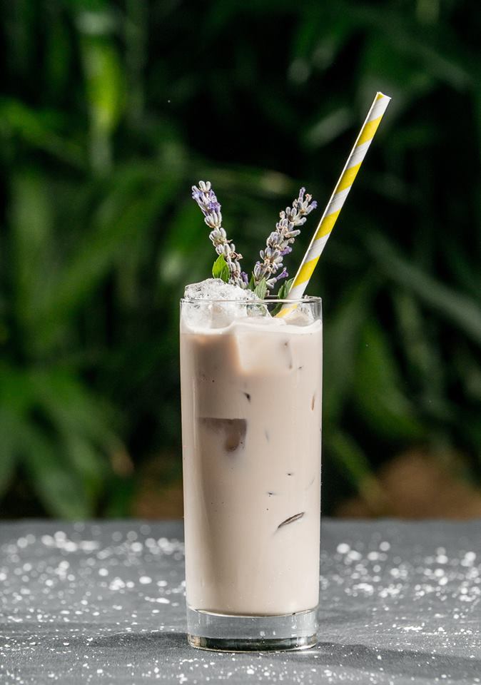 thegoldenpod's tweet photo. Wish to set the right mood with an invigorating #Choctails! Here we are coming to #Orlando #Florida for you in #April #TheGoldenPod Stay connected with us for more updates. #TheChocolateRoomAustralia https://t.co/N0KikL7W3h