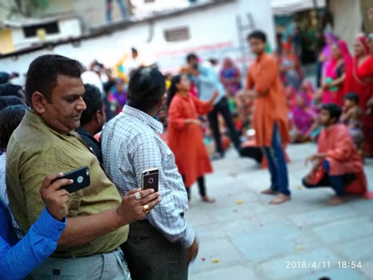 Amc_Gujarat's tweet photo. Stree play done by #chhaap for community awareness regarding heat stroke and heat related illness as part of #heatactionplan2018 @Mukeshias @AhmedabadAMC @MoHFW_INDIA https://t.co/2pUA2Teh74