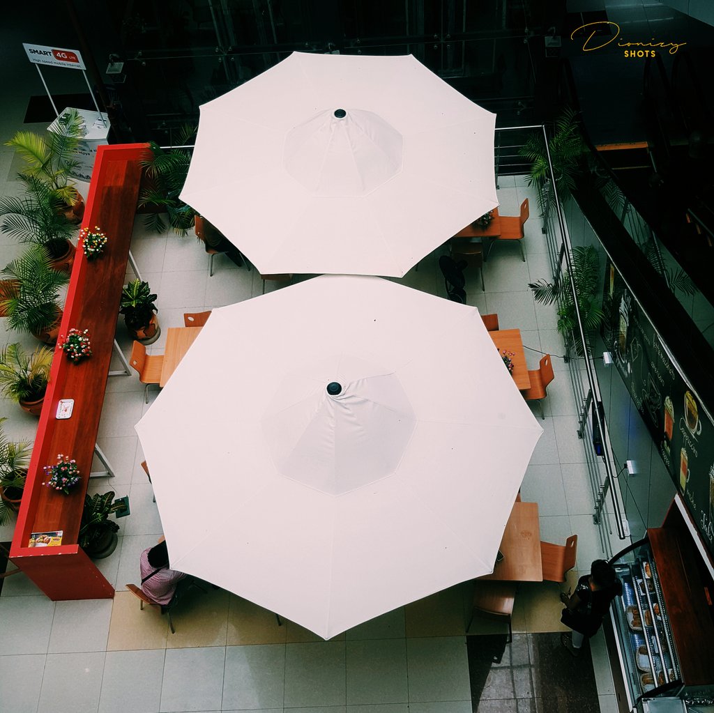 dionizy_shots's tweet image. Mgahawa...
#PichaZaSimu 
#SamsungNote5