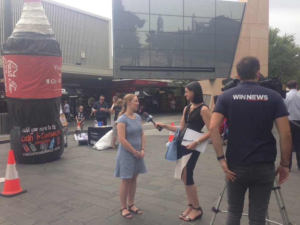BoomAlliance's tweet photo. BIG BOTTLE IN #BENDIGO. It was total madness! ๐ https://t.co/28axppSihC #BigBottle #cashforcontainersvic #cashforcontainers @sarahtlawrence9 @935Cogho
@erinryansays @peterkennedy23 @SteveKendall1 @fionaparker1 @Jo_Hall9 @lukewestaddy @bourkey77 @KieranIles https://t.co/SELUx8ufvC