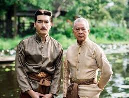 beforegray's tweet photo. “พระมหากษัตริย์เปรียบเสมือนพระอาทิตย์ อยู่ใกล้ก็รังแต่จะรุ่มร้อน แลแผดเผาตัวเองให้มอดไหม้ หากอยู่ไกลก็จักพลอยหนาวเหน็บไม่สบายกาย” 

 #บุพเพสันนิวาส https://t.co/3VRLD251Fb
