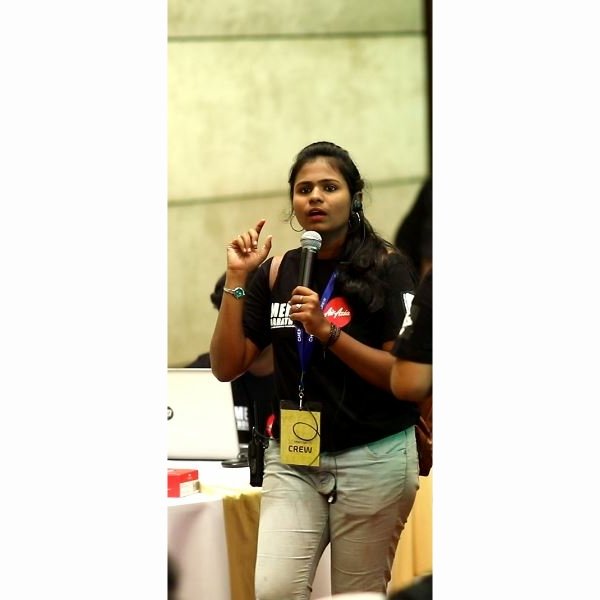 indumathi27's tweet photo. #NewProfilePic https://t.co/DIKBMCu6Fi