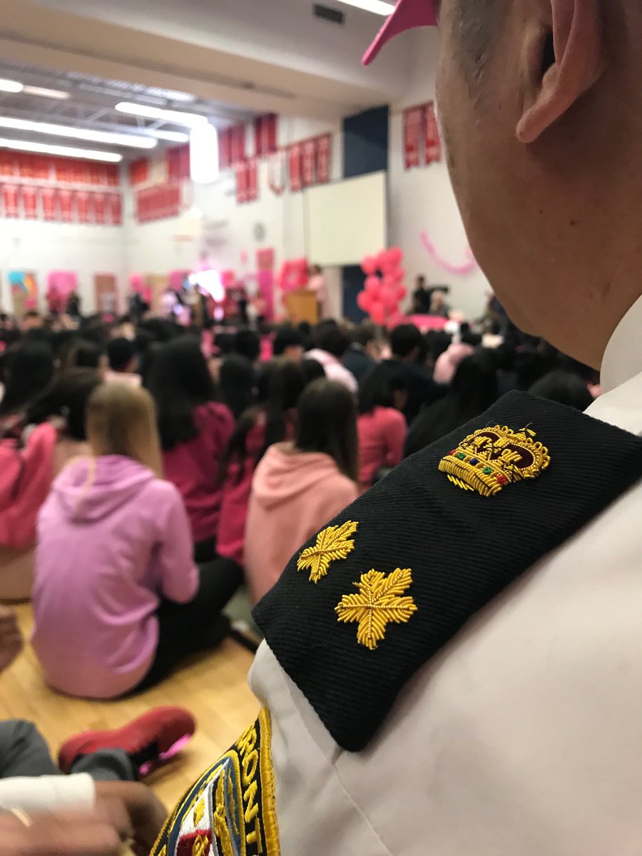 #DayofPink2018 has arrived! Kicking it off at Blessed Cardinal Newman Catholic High School. <a href="/TorontoPolice/">Toronto Police</a> @CPEU_TPS <a href="/TCDSB/">Toronto Catholic District School Board</a>. We can all take a stand and make a difference to end bullying.