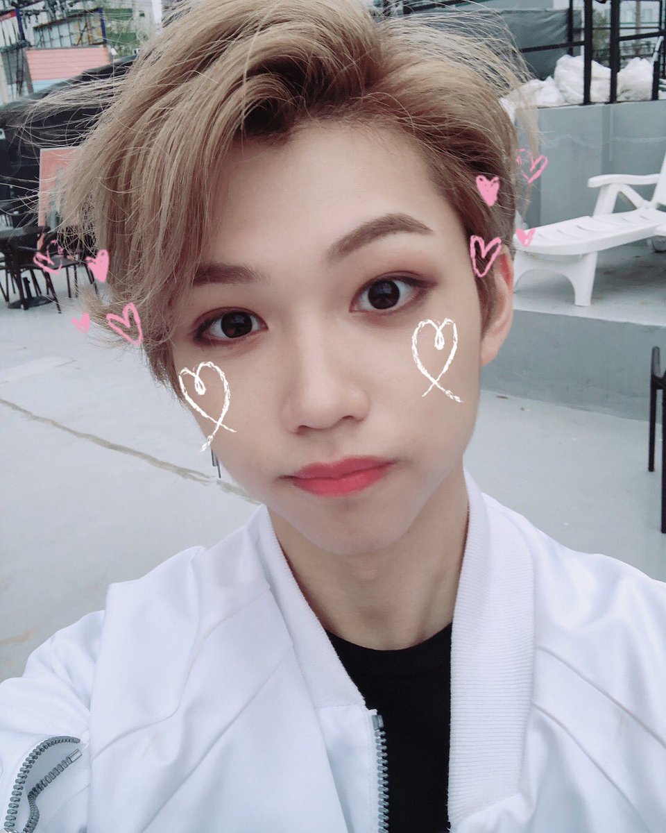 사율 No Twitter Straykids Instagram Update 日本語訳 こんばんは スキズのフィリックスです Instagram久しぶりですね ㅠ ㅠ 僕たちスキズの応援をたくさんしてくださって とても嬉しいです 今度また会いましょう スキズファイティン Straykids 스트레이