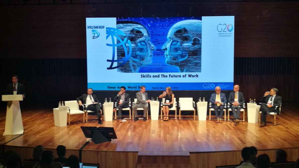 La tecnología aumenta la productividad y contribuye a la creación de nuevos empleos de baja especialización en diversas ramas de la economía. Impulsamos políticas que difundan la adopción de tecnología complementando con capacitación de los trabajadores #G20Argentina