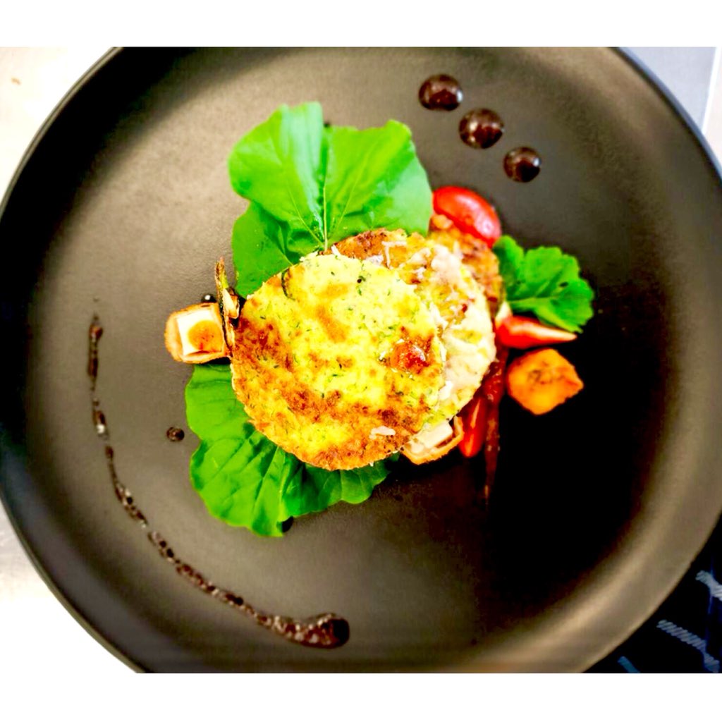 ChefThero's tweet photo. Courgette and Seitan served with deep fried Tofu and a sweet hot chilly sauce... please follow me @chefthero_Bw on Instagram ๐๐พ
#cleaneating #chef #chefmode #instafood #foodie #food #foodporn #cheflife #bwchef #SaChef #foodlover https://t.co/McOds5v7WQ