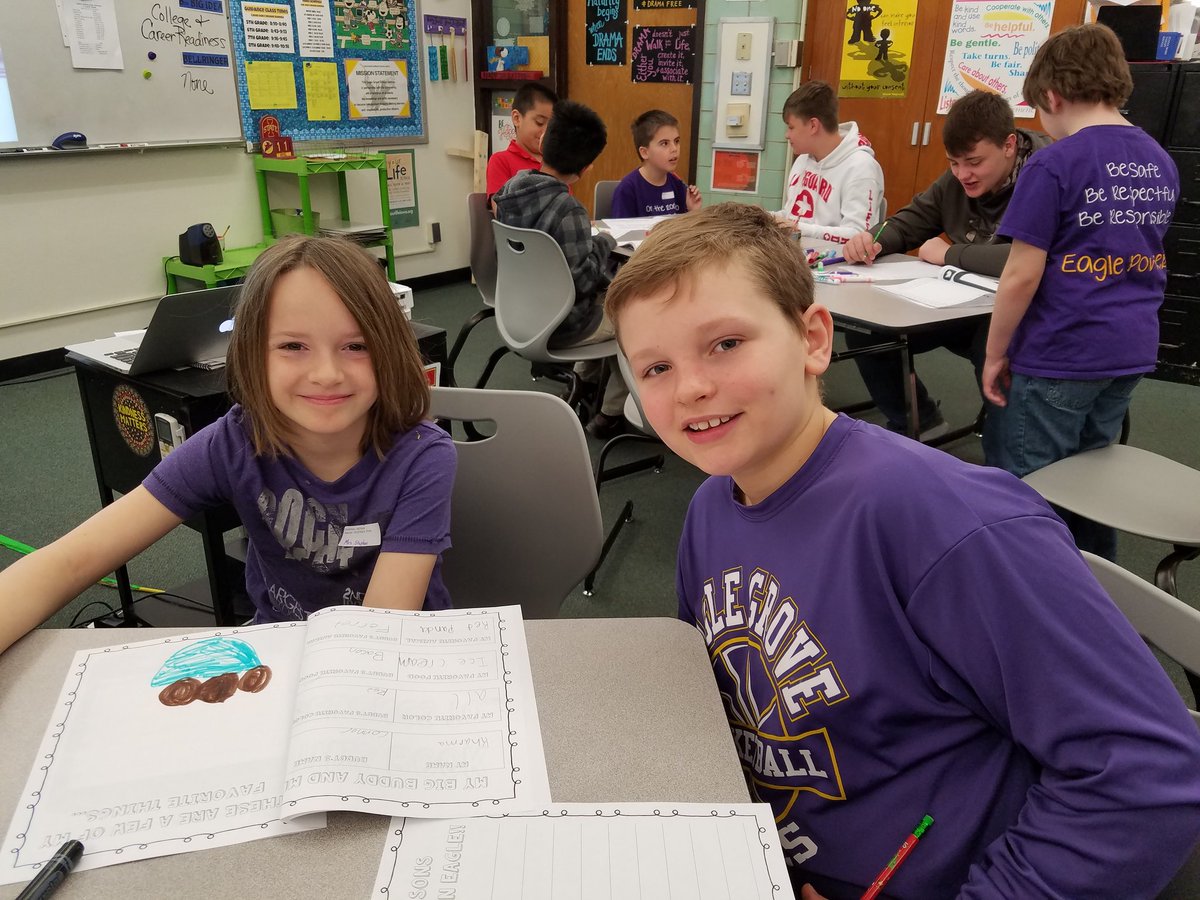 bethstephas's tweet photo. EG Buddies!  #LoveMySchoolDay #EGPride https://t.co/sIbdA4wf2M