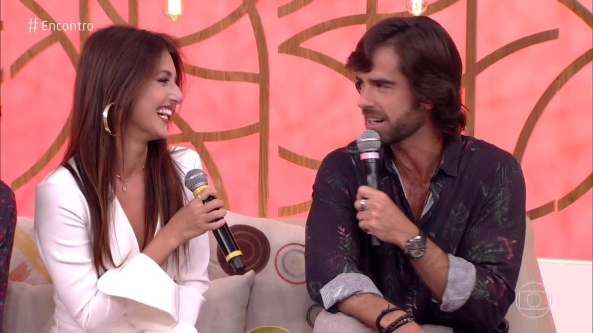 tvglobo's tweet photo. Separados por um #Encontro 😉 #AnajuEPitomboNoEncontro https://t.co/JjjmCbYTaZ