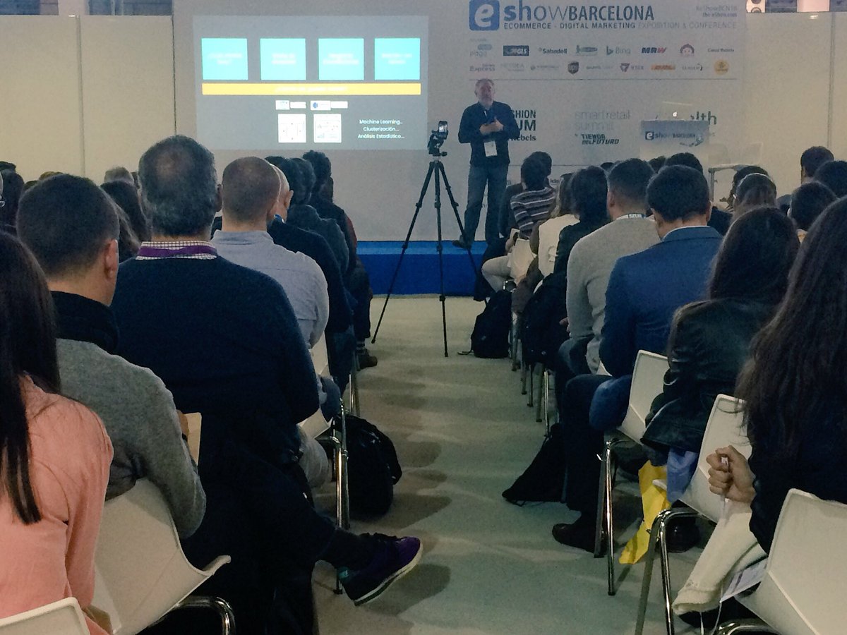 mvidalballarin's tweet photo. Las reglas han cambiado, necesitamos que los ingenieros y científicos de los datos entren en juego. @Gonzalomartin apuesta por la creación de valor a través de ellos. #RebelTalks #eShowBCN18 https://t.co/24tC3KcGbu