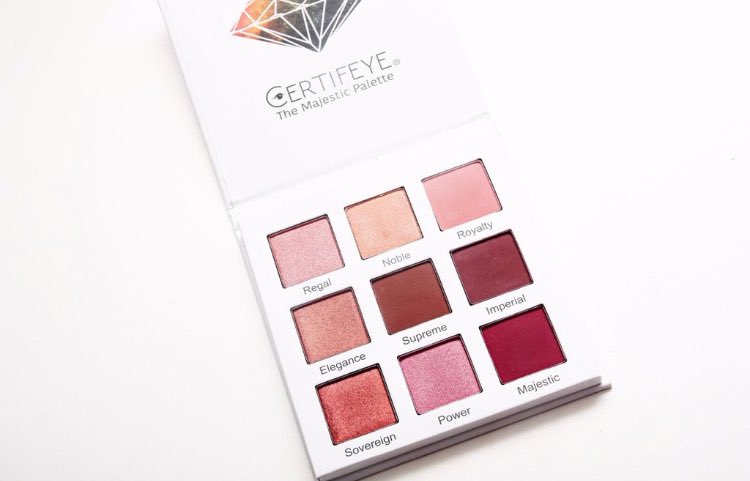 makeupgirlies's tweet image. rt to win: @Certifeye BUNDLE ✨

must be following both of us! 

(winner will receive majestic palette, define and shine duo, &amp;amp; lashes)