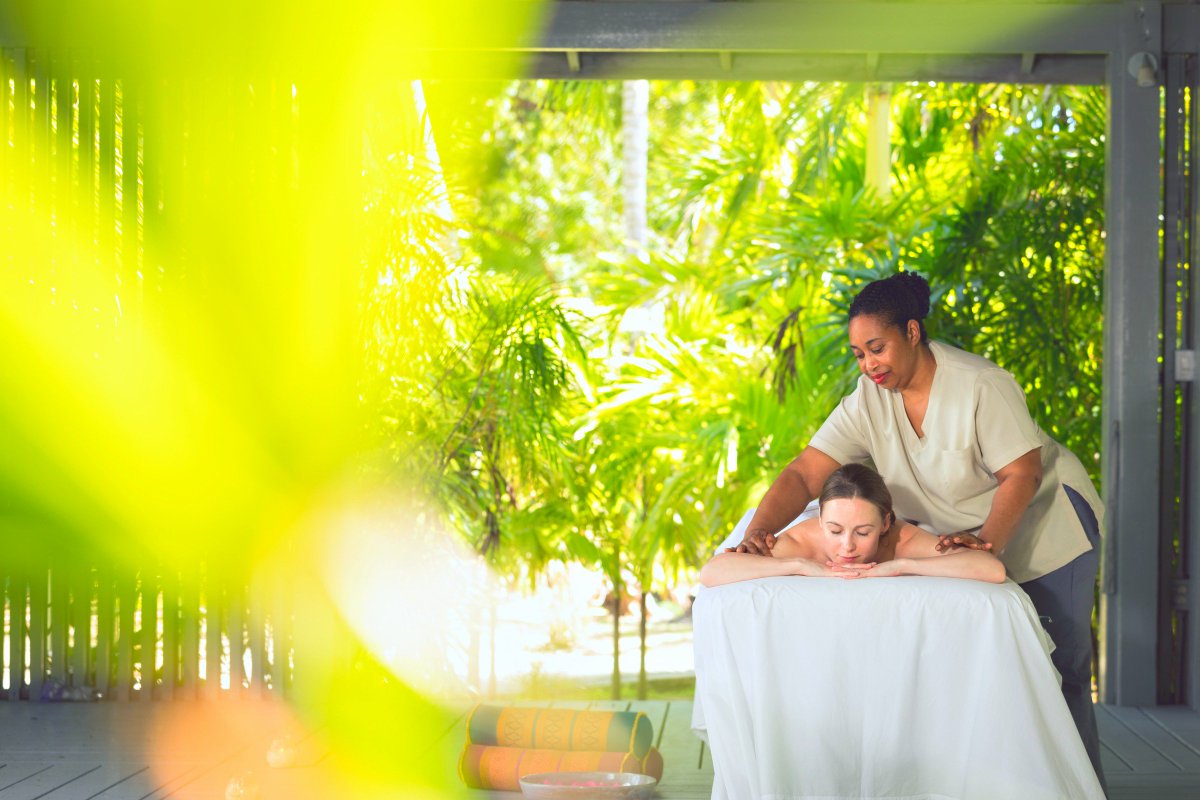Carlisle_Bay's tweet photo. The greatest gift you can give yourself is a little bit of your own attention. Anthony J. D'angelo #WednesdayWisdom
#BlueSpa #CarlisleBay #Antigua #AntiguaandBarbuda #LoveAntigua #Spa #spaday https://t.co/QUwIw0o9rY
