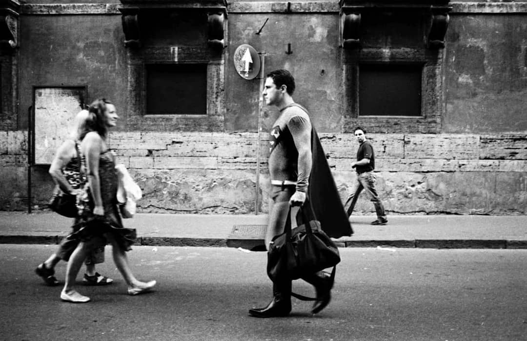 Questa sera a Frequenze Visive c'è Angelo Tassitano.
Aspettiamo tutti i nostri soci in sede!
#streetphotography #streetphotographer #Vigonovo #Fvi 

facebook.com/events/2122088…