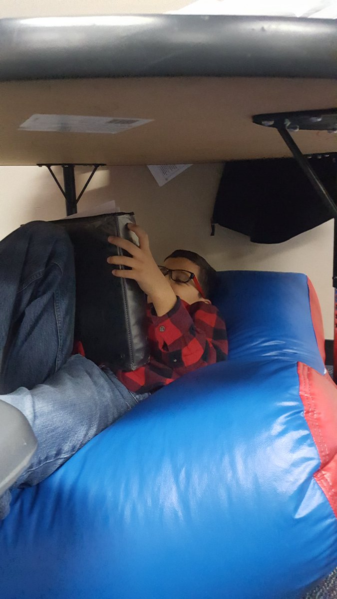 MsBeldingsclass's tweet photo. Oh I how I wish my teachers would have known about flexible seating. #flexibleseating #comfyatwork #postmapumas https://t.co/fV1Layyg8Y