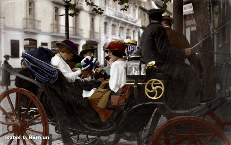 Taxi por las calles de San Sebastian a principios del SXX