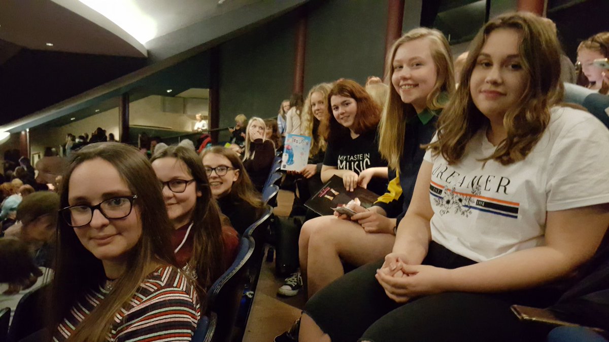 SVANormans's tweet photo. @LaytonWilliams @ProFromTheShows @Sawtryva watching from the circle great show!! Students loving it https://t.co/ntjhsWCHSH