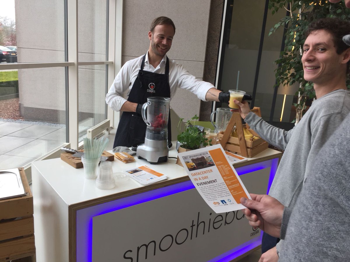 We had a lot of fun surprising the team of <a href="/NetApp_NL/">NetApp NL</a> with a well-deserved and nutritious smoothie today. Let's hope the smoothies tasted as nice as they look in this picture!