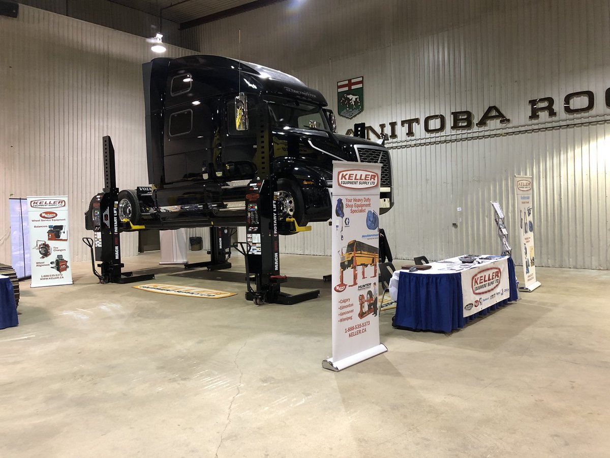 waveycreekrat's tweet photo. Municipal Show in Brandon, MB @RotaryLift #mobilecolumns #kellerequipment https://t.co/6BuQreNIj4