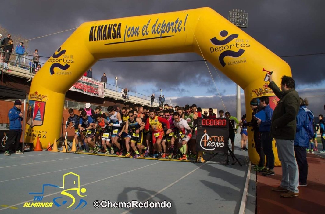 Desde el CLUB TRIATLÓN ALMANSA queremos agradecer a tod@s (personas, entidades, colectivos, comercios...) vuestra colaboración y apoyo para que el V DUATLÓN DE ALMANSA y II DUATLON DE MENORES se hiciera realidad. 
m.facebook.com/#!/story.php?s…