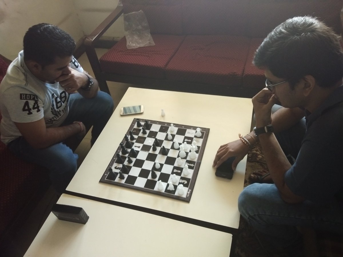 SunflowerLab's tweet photo. "You can accomplish difficult tasks through concentration and focus."

Taking a break, the Sunflower team often prefers playing a quick game of chess to sharpen the reasoning skills. 

#WisdomWednesday #thesunflowerlab #sunflowerlab #teambuilding  #lunchgames #chess #powerplay https://t.co/E7CbF5l86b
