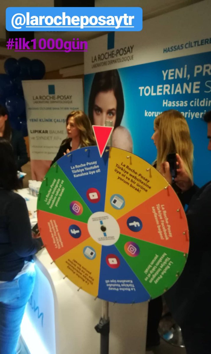 Eğlenceli çarkları, ürünleri, standları ile @larocheposaytr zirvemize renk kattı. #ilk1000gün