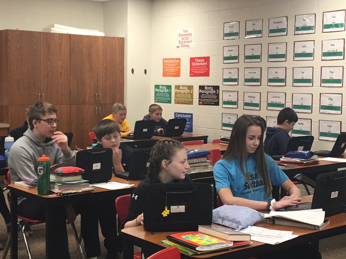 dawnmberner's tweet photo. I love collaborative classroom projects. So beneficial for our students. #wmsedchat #LoveMySchoolDay https://t.co/f7IBBuqtwX