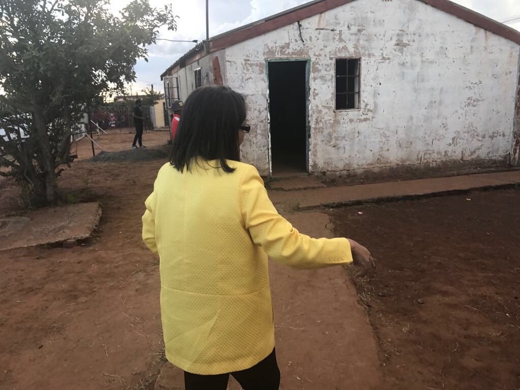 PatriciaDeLille's tweet photo. I visited Mama Winnie’s old home in Brandfort. This place holds so many sad memories. It’s a great pity that it wasn’t turned into a museum while she was alive so that she could give a first hand account of what happened here at the hands of the apartheid government. https://t.co/gedambHNmc