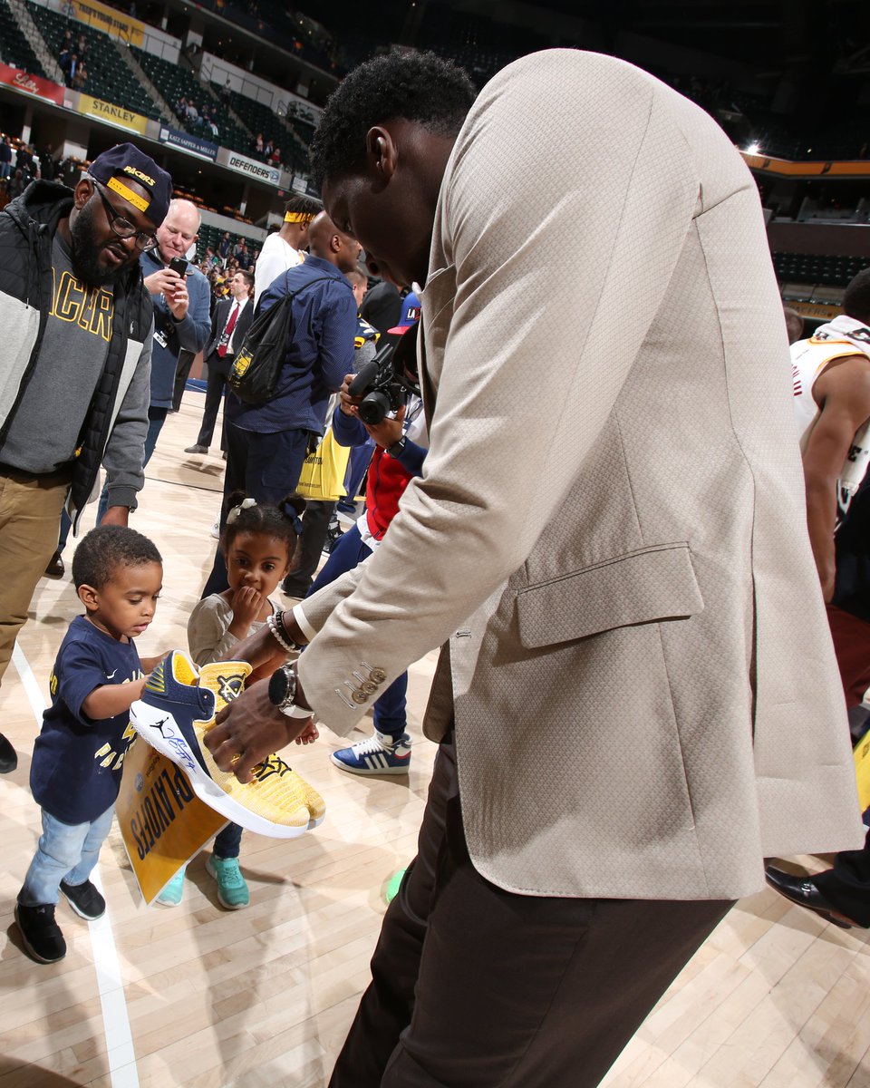 SLAMonline's tweet image. Shout out Victor Oladipo.