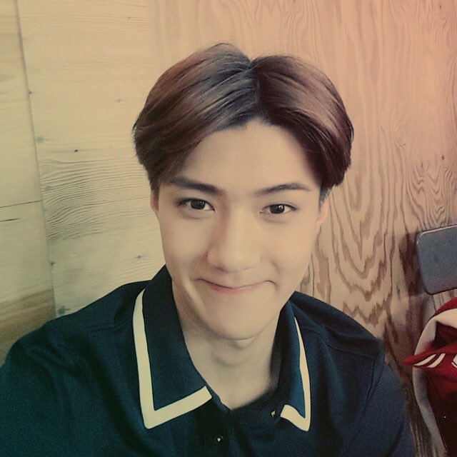 n년 전 오늘의 세훈 tweet media