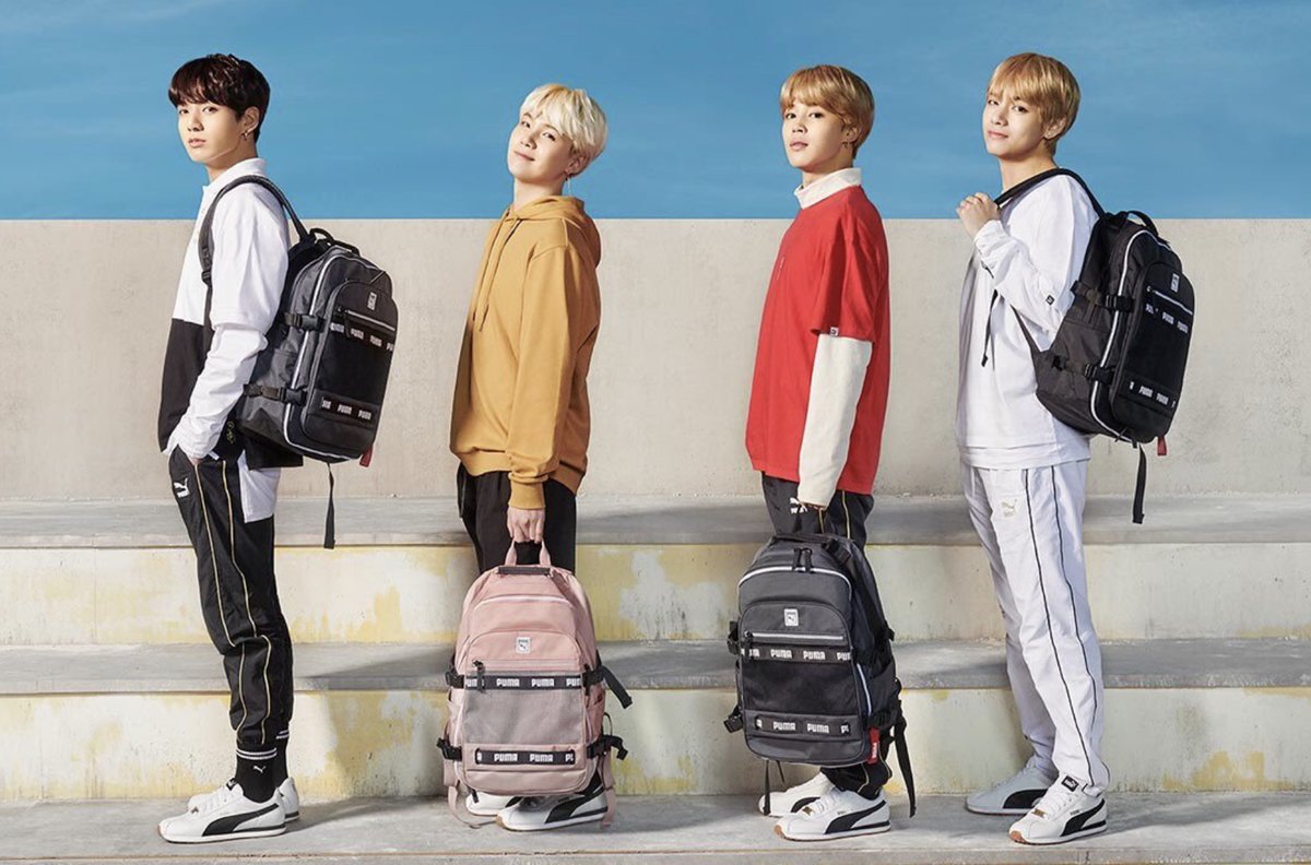 BTS_twt promocionando la mochila 