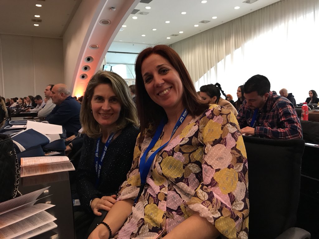 Montse tweet media
