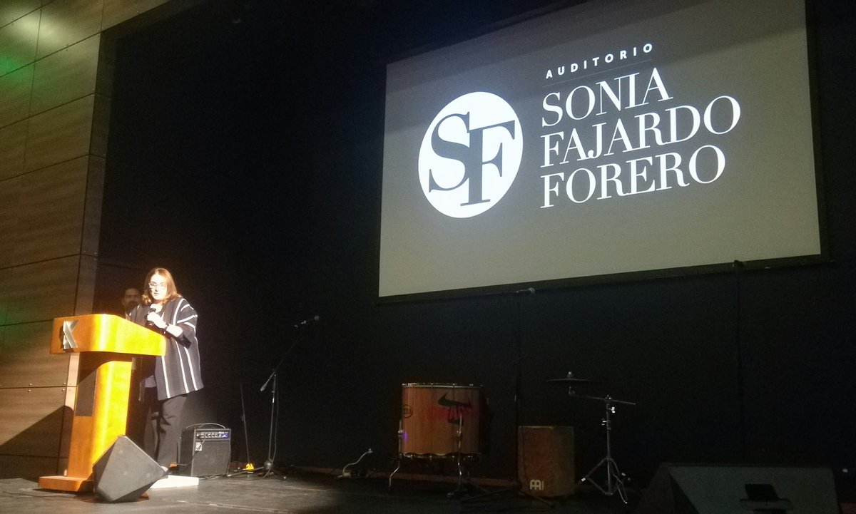 INRAVISIONco's tweet photo. Hoy en el auditorio de la Universidad @ukonradlorenz, realizamos el lanzamiento del documental 'Cuando Colombia se volvió Macondo', una producción de Dramax, Bright Pictures y nuestro Canal @SenalColombia, con la presencia de la Ministra de Cultura, Mariana Garcés. https://t.co/joOekxRsZb