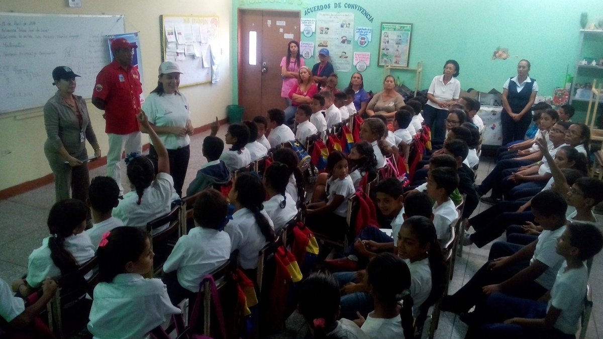 ddhhsucre1's tweet photo. #Obseva hoy 11 de abríl Frente Preventivo del MPPRIJP en Abordajes Preventivos Educativos desde E.B.Antonio José de Sucre Parroquia Altagracia Municipio Sucre Responsabilidad Penal / Poyecto de Vida / Deberes &amp; Derechos de NNA. @valdezflorangel @DDHHMIJ https://t.co/17fhKtEUGA